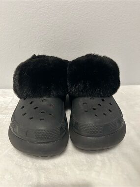 CROCS Furever Crushed Lined Platform Clog Black Faux Fur Women’s Size 7 Men’s 5